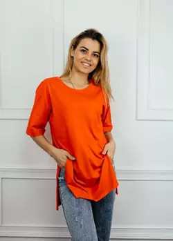 Молодежная женская футболка OVERSIZE 44-48 однотон Молодежная женская футболка OVERSIZE 44-48 однотон